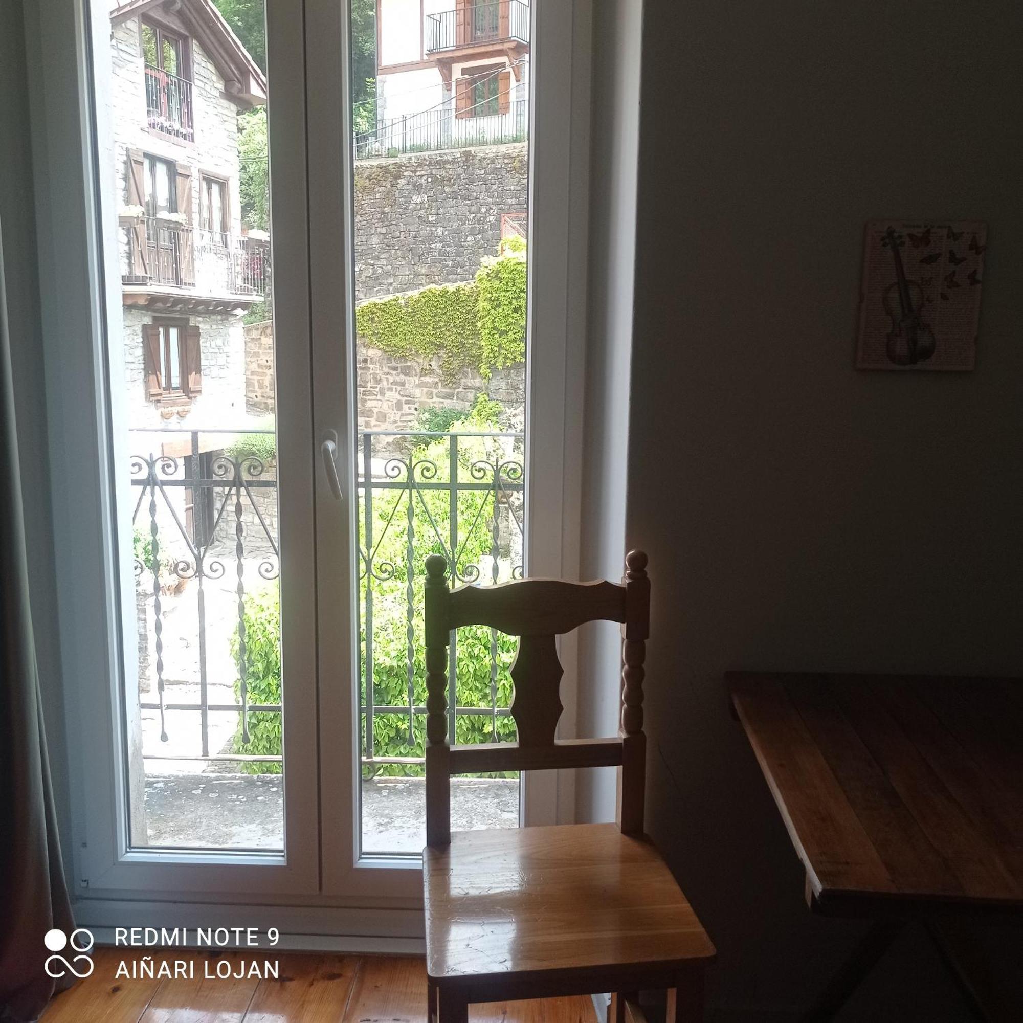 Albergue Armaia Artepea Urzainqui Eksteriør billede